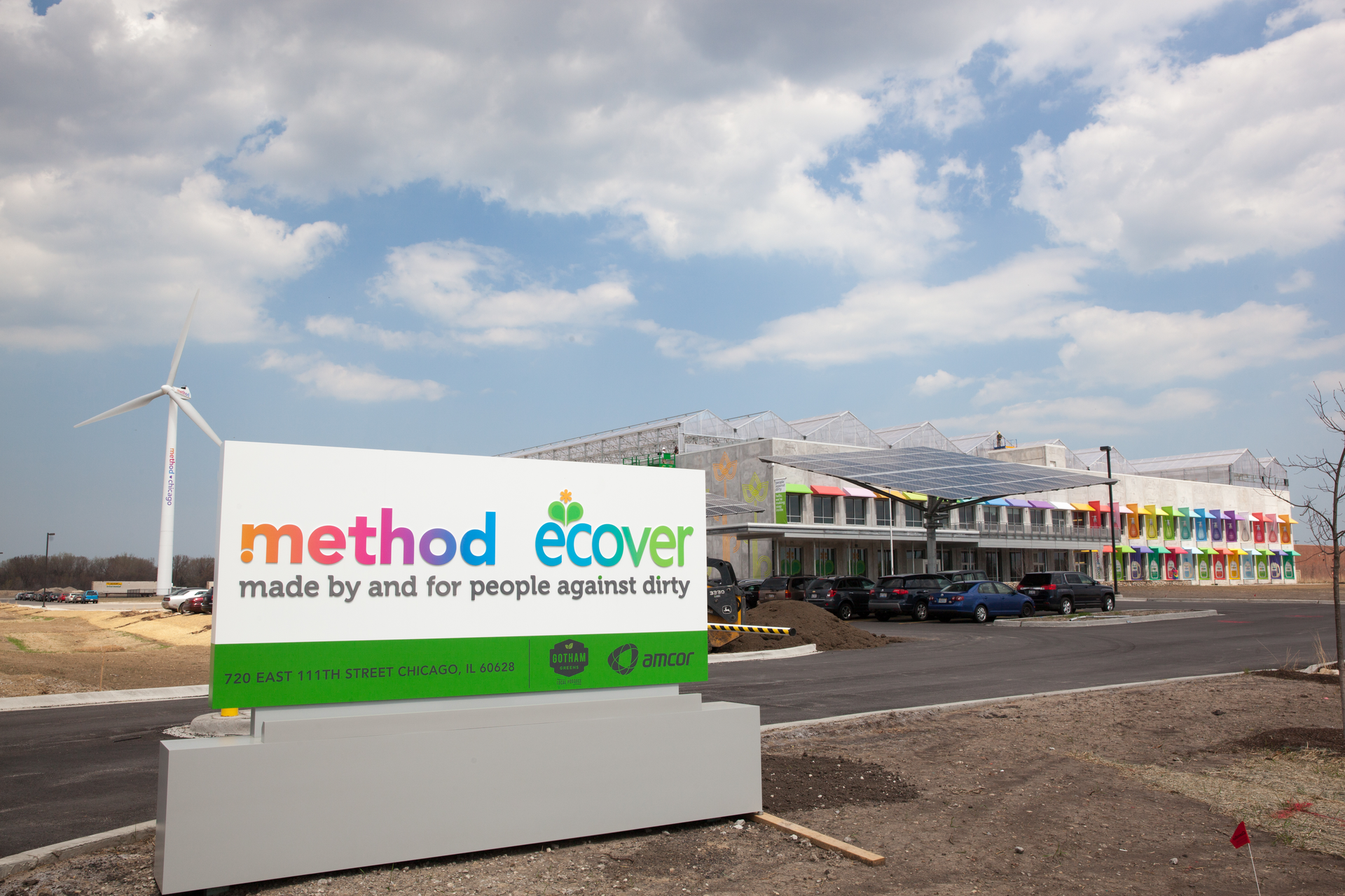 Method built its first and only U.S. manufacturing facility on a brownfield site in Chicago&rsquo;s historic Pullman area. The site includes a refurbished wind turbine and solar panels that produce energy for the plant.