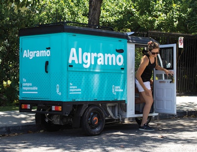 Seven electric tricycles with refill machines are currently deployed in Santiago, Chile, delivering Unilever detergent products.