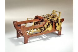 Margaret Knight’s flat-bottomed bag machine patent model. Courtesy of the Smithsonian, National Museum of American History.