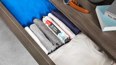 Hanes T-Shirt Packaging