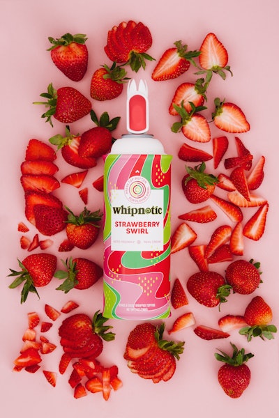 For its Strawberry Swirl variety, Whipnotic fills the nozzle pod with the juice of ripened strawberries, which is swirled into the product during dispensing.
