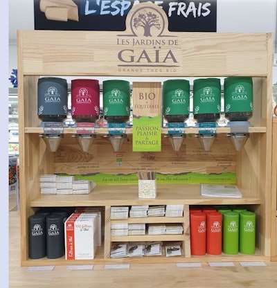 Les Jardins de Gaïa's new in-store refill cabinet uses no plastic.