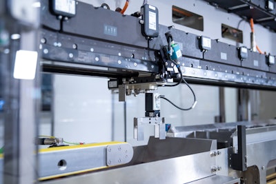 Automatic changeover is done on the go, enabling full agility and flexibility.