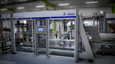 The Cermex BC46 combines tray forming, loading, and lidding into a single machine.