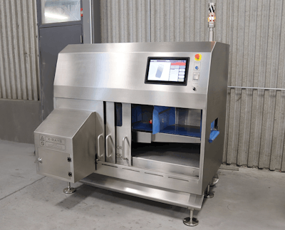 The hygienic Icon X-ray includes an integrated reject device, with the option to add other features, e.g. shielded sliding doors.