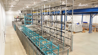 InnoPick: case ASRS, with NūBotik MixPal in the back