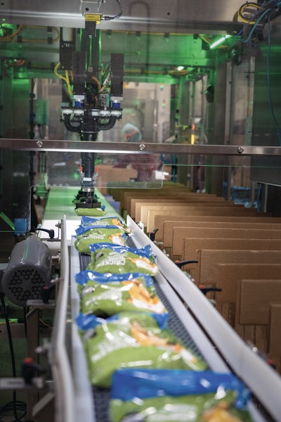 Soules Foods' nuggets enter EVO for dual-pick, vision-guided case loading.