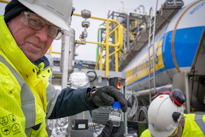 In February, Avantium unloaded the first volumes of high fructose syrup into the storage tanks at the manufacturing site in Delfzijl in anticipation of the start-up of the FDCA flagship plant.