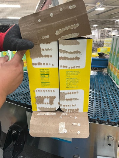A special feature of the EcoStitch system is that it dispenses the glue in dots, which prevents the runoff common with the previous system. This reduces waste in conveyor systems and in the machine.
