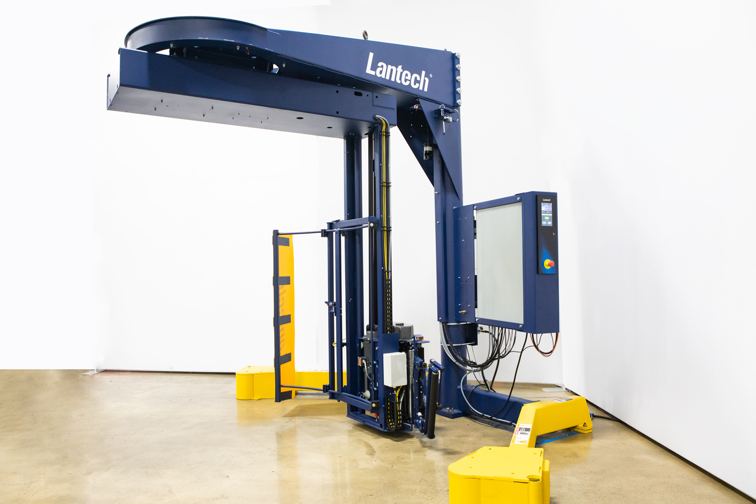 Lantech's SL400 Semi-Automatic Stretch Wrapper