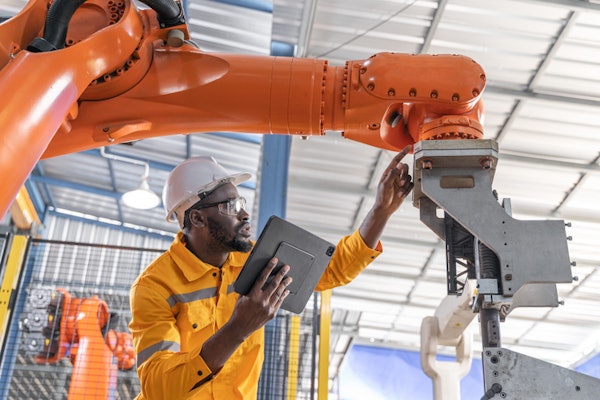 Updated ISO 10218 standard for industrial robot safety