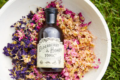 Roots & Leaves&rsquo; Elderberry & Honey Tonic, packaged in a glass bottle with apothecary-inspired graphics, reflects the brand&rsquo;s focus on ingredient integrity, sustainability, and traditional herbal remedies.